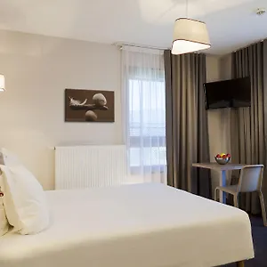 Neho Porte De Geneve - Gare Hotel