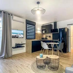  Appartement Homey Helsinki - Hyper Centre - Proche Geneve - Terrasse Privee - Wifi & Netflix